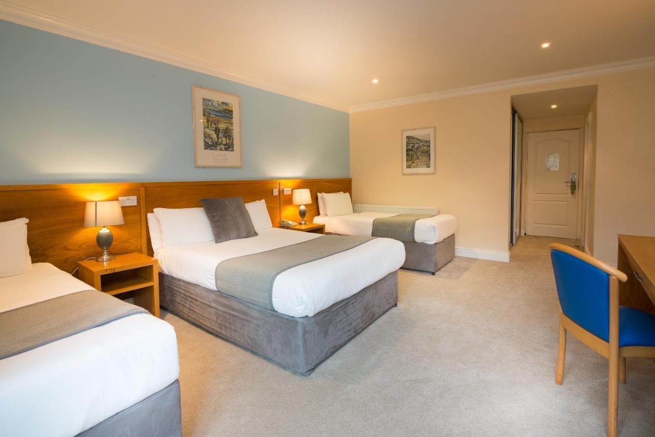 Hotel Ceann Sibeal Baile an Fheirtéaraigh Extérieur photo