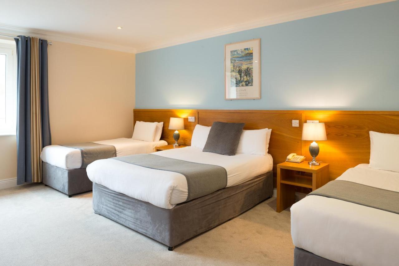 Hotel Ceann Sibeal Baile an Fheirtéaraigh Extérieur photo
