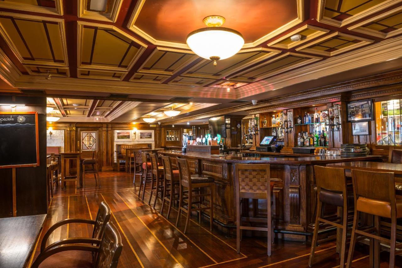 Hotel Ceann Sibeal Baile an Fheirtéaraigh Extérieur photo