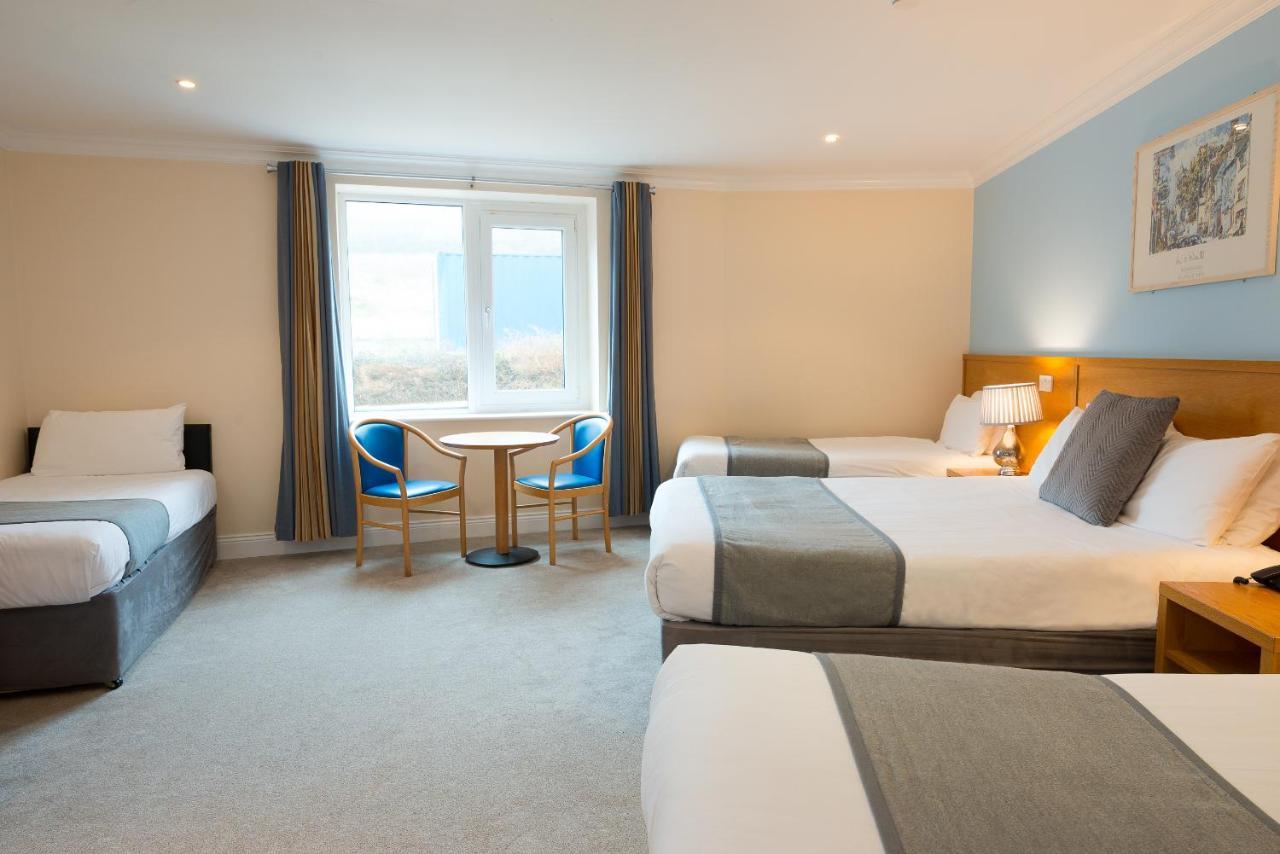 Hotel Ceann Sibeal Baile an Fheirtéaraigh Extérieur photo