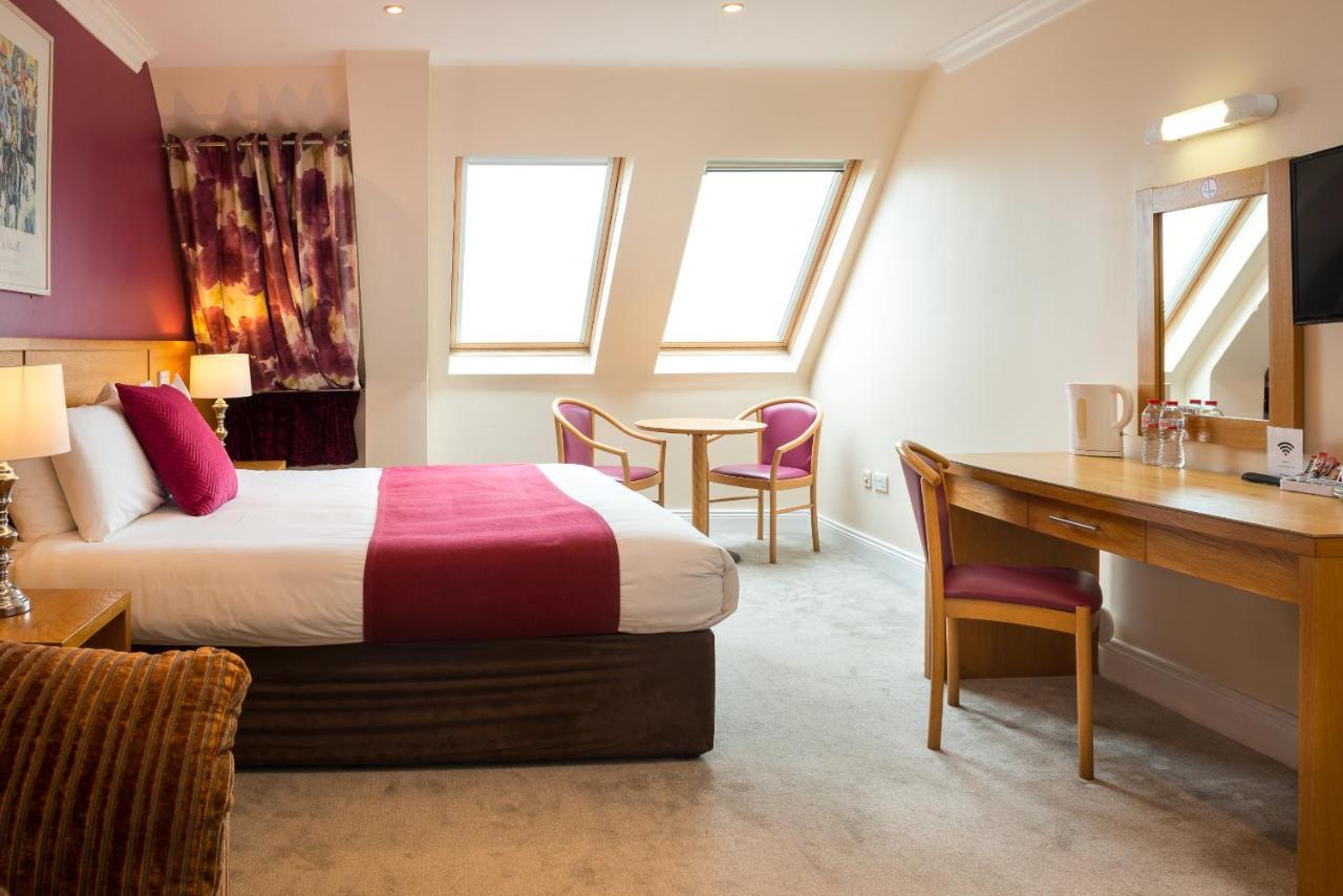 Hotel Ceann Sibeal Baile an Fheirtéaraigh Extérieur photo