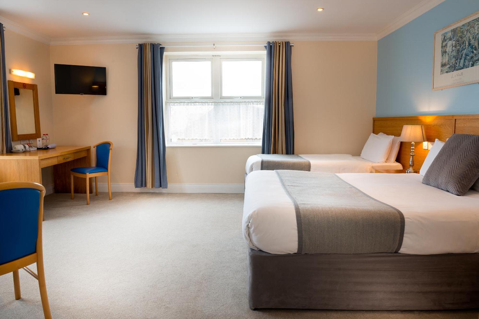 Hotel Ceann Sibeal Baile an Fheirtéaraigh Extérieur photo