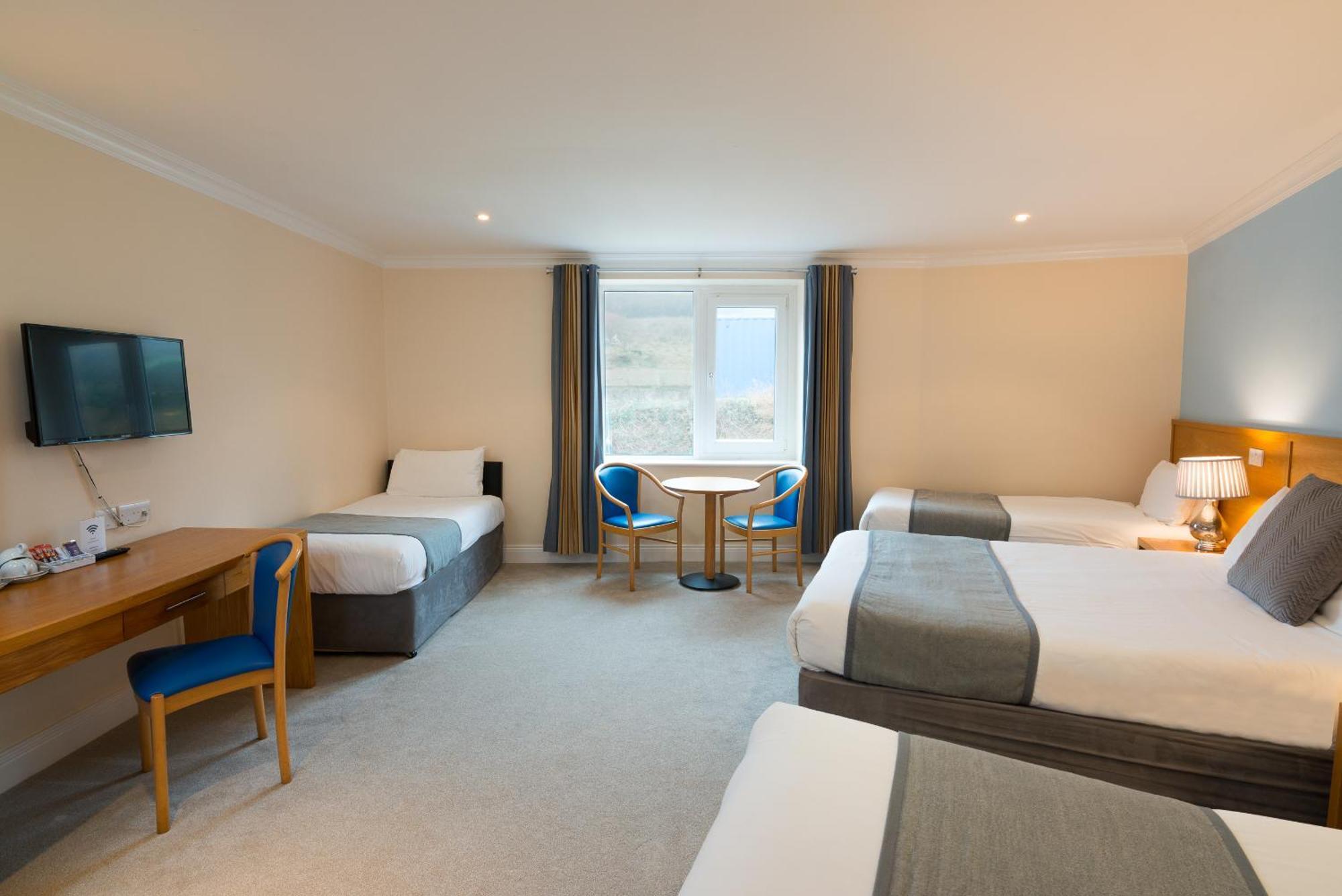 Hotel Ceann Sibeal Baile an Fheirtéaraigh Extérieur photo