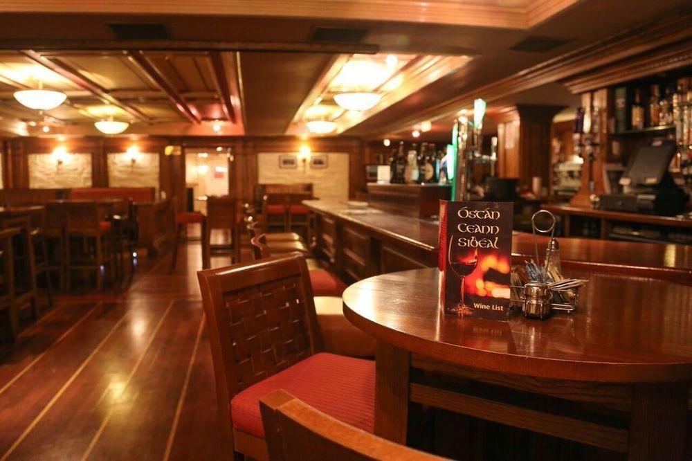 Hotel Ceann Sibeal Baile an Fheirtéaraigh Extérieur photo
